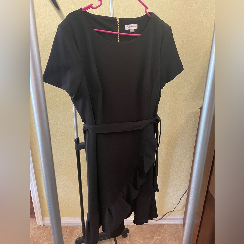 Calvin Klein Black corporate office dress. Worn twice. Perfect and stylish